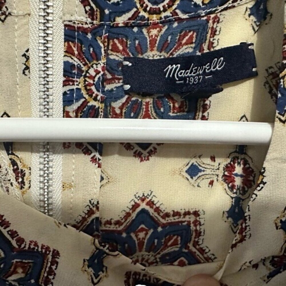 Madewell Womens 100% Silk Short Sleeve Patterned Blouse With Back Zipper - Picture 3 of 5